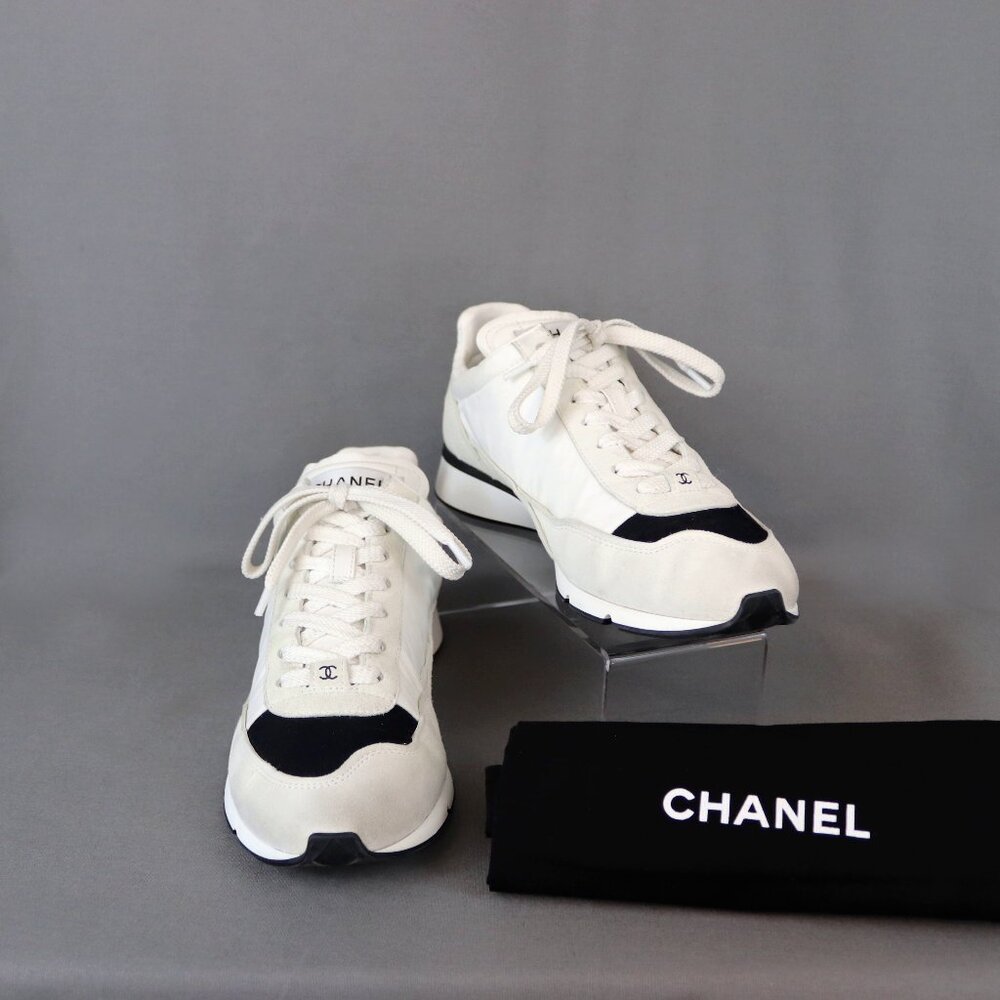Chanel 38.5 Interlocking CC Logo Sport Sneakers Suede Nylon G45587